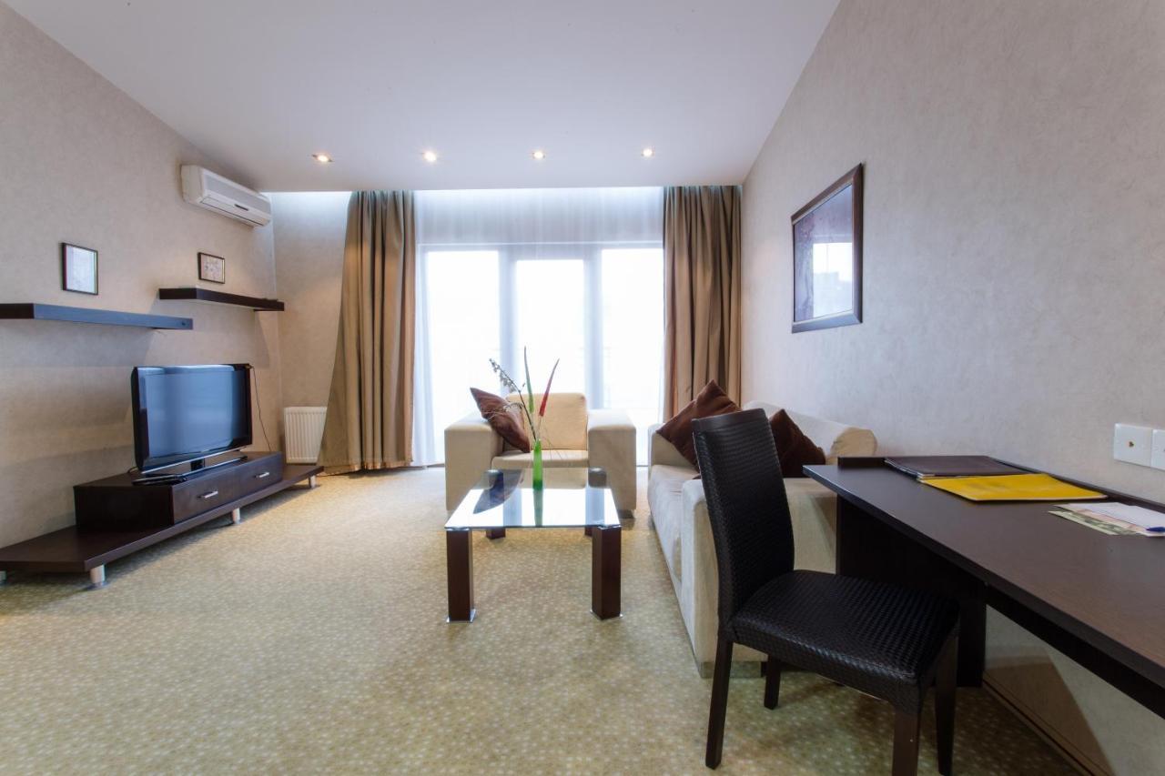 Austin Hotel Баку Екстериор снимка