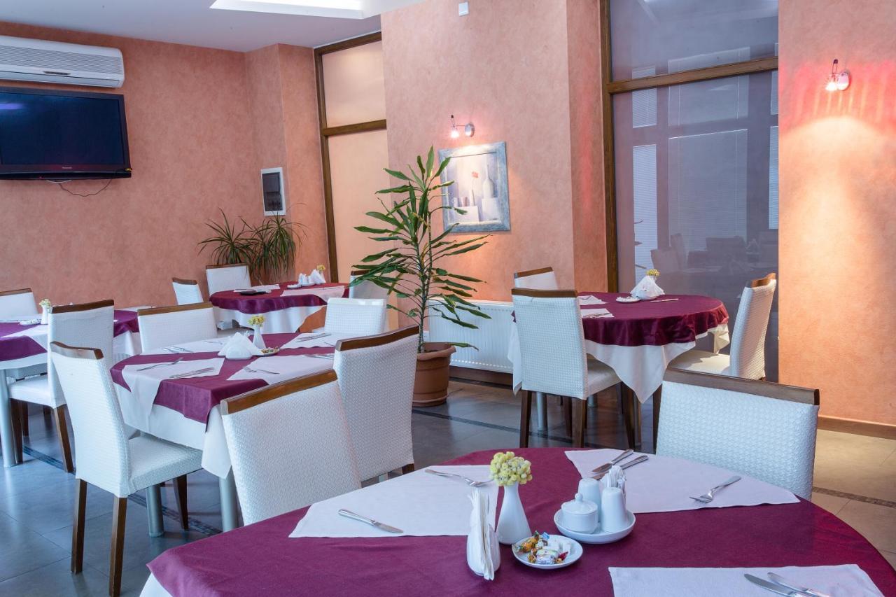 Austin Hotel Баку Екстериор снимка