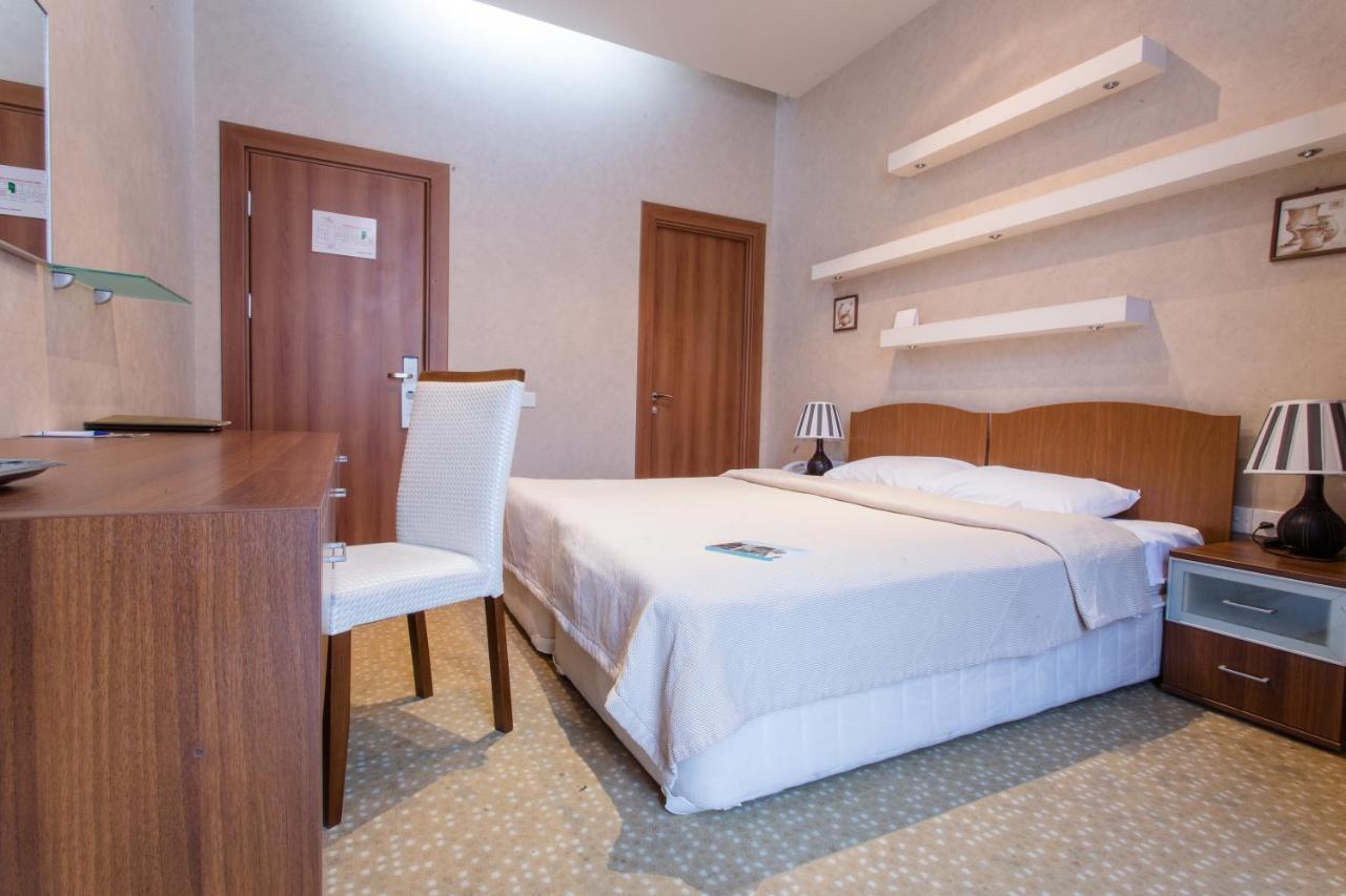 Austin Hotel Баку Екстериор снимка