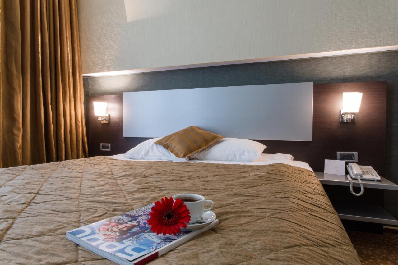 Austin Hotel Баку Екстериор снимка