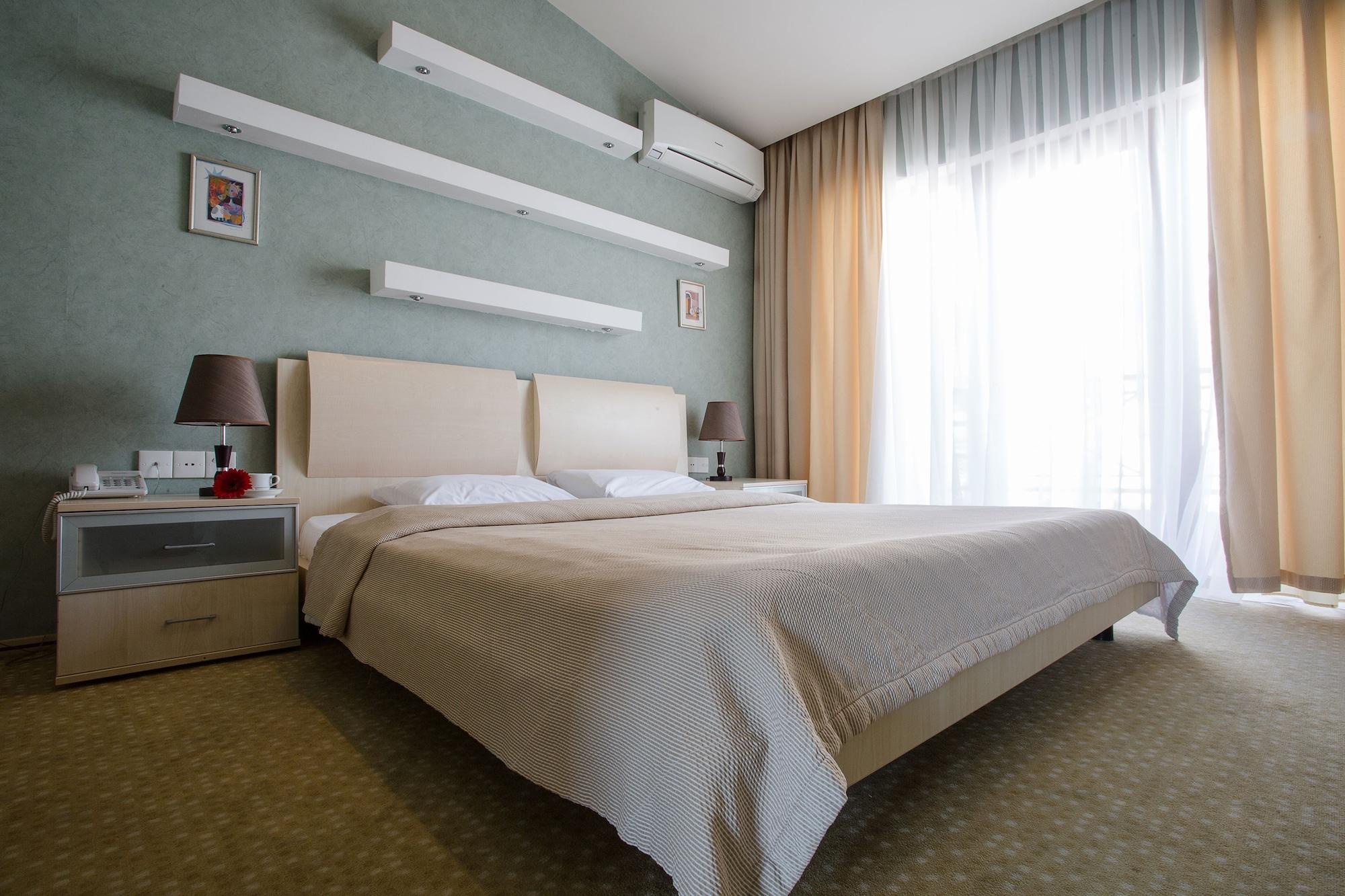 Austin Hotel Баку Екстериор снимка