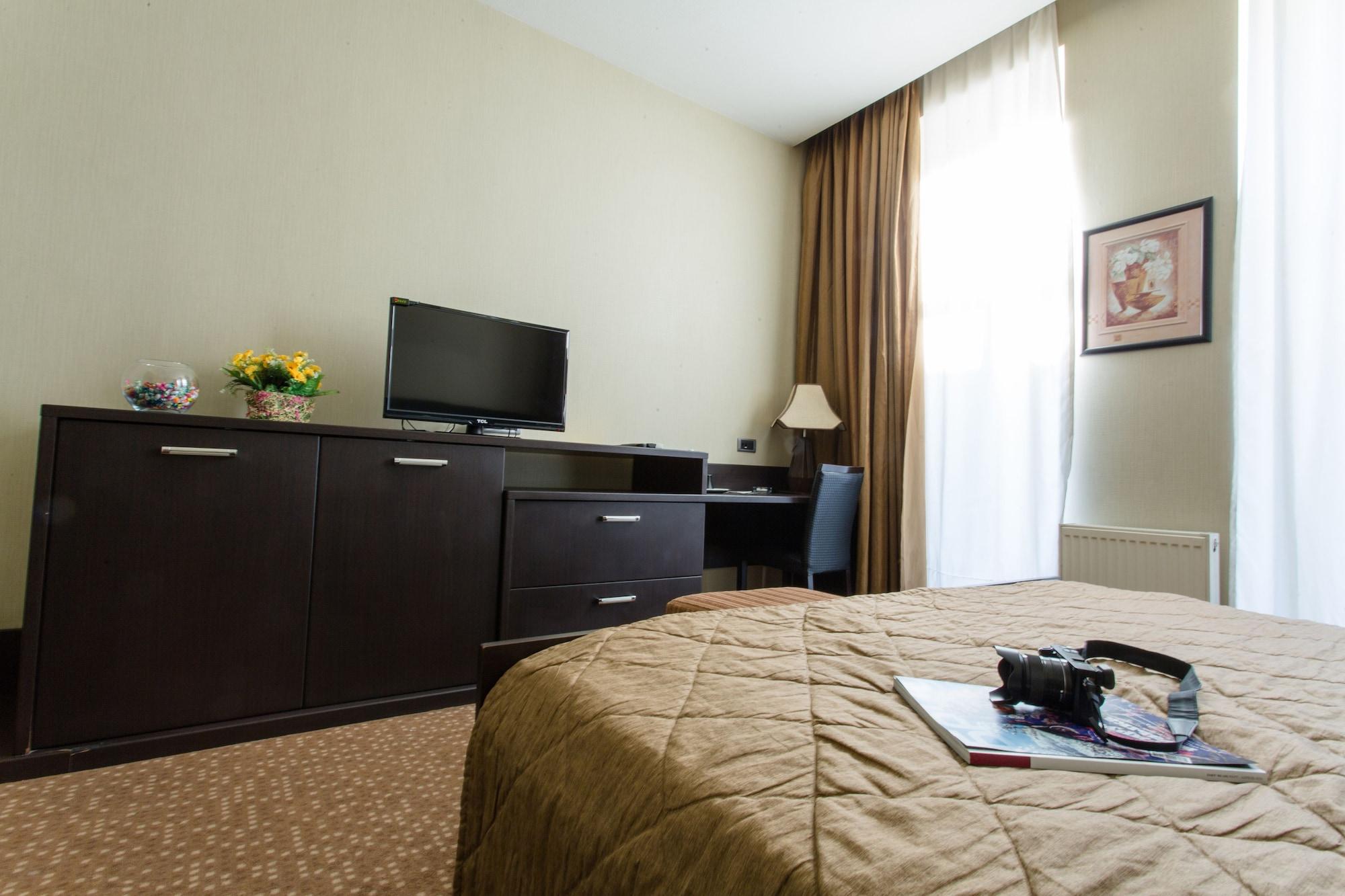 Austin Hotel Баку Екстериор снимка
