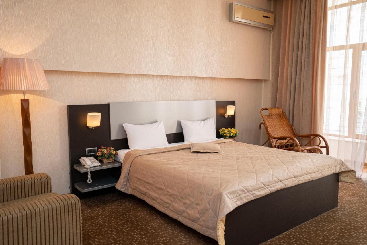 Austin Hotel Баку Екстериор снимка