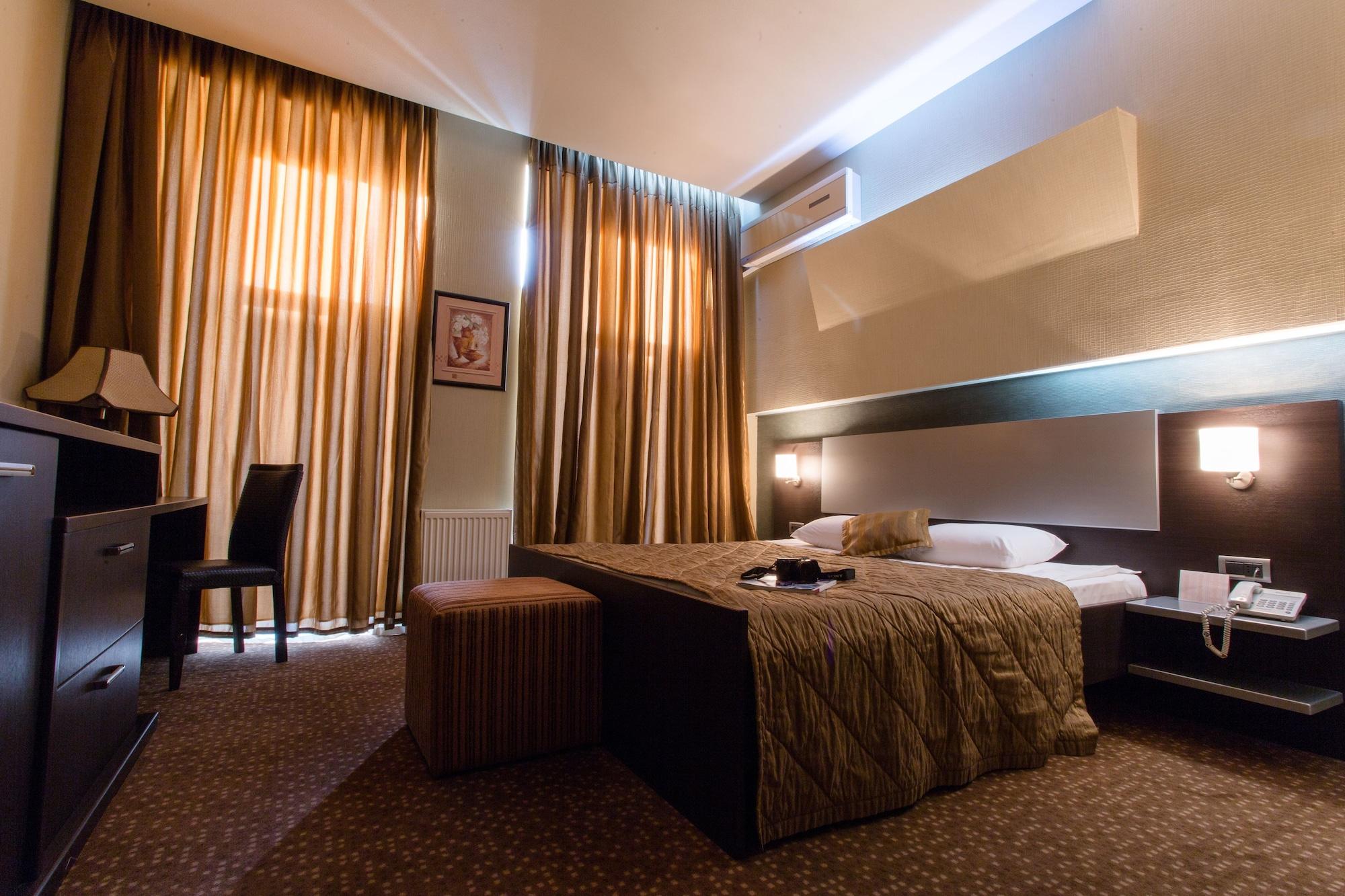 Austin Hotel Баку Екстериор снимка
